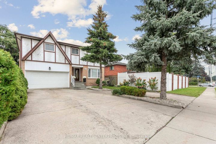 Photo 47 at 878 South Service Road, Lakeview, Mississauga