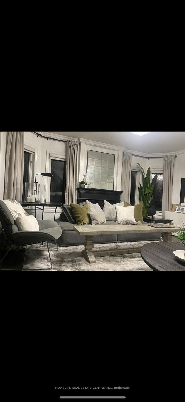 Photo 1 at 38 Dunvegan Crescent, Fletcher's Meadow, Brampton