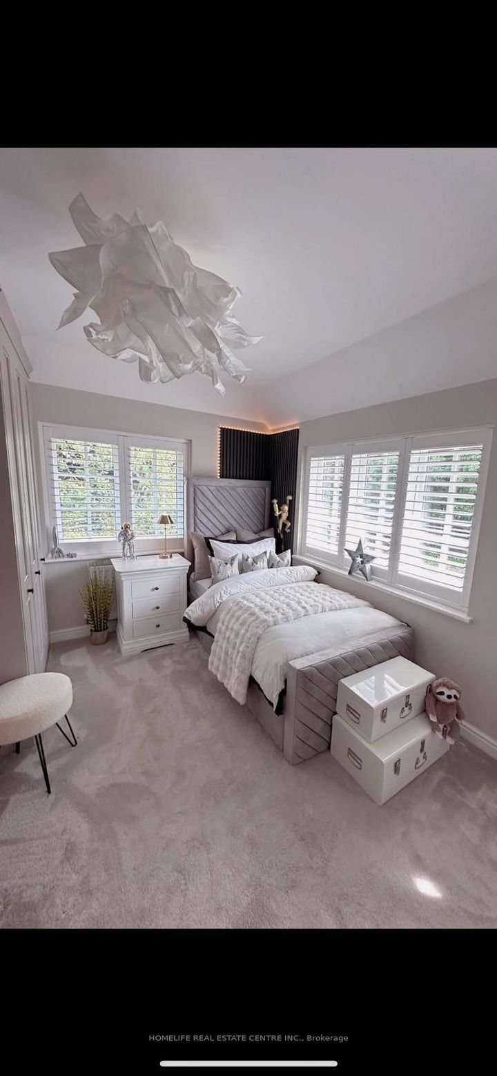 Photo 8 at 38 Dunvegan Crescent, Fletcher's Meadow, Brampton