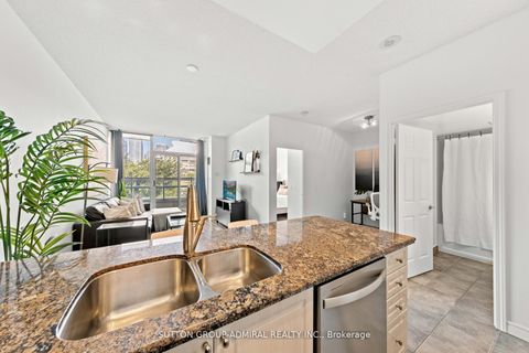 Photo 7 at 210 - 51 Lower Simcoe Street, Waterfront Communities C1, Toronto