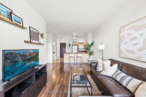 Photo 10 at 210 - 51 Lower Simcoe Street, Waterfront Communities C1, Toronto