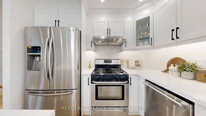 Photo 15 at 38 Cresthaven Drive, Hillcrest Village, Toronto