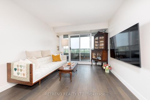 Photo 8 at 907 - 18 Spring Garden Avenue, Willowdale East, Toronto