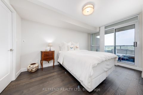 Photo 11 at 907 - 18 Spring Garden Avenue, Willowdale East, Toronto