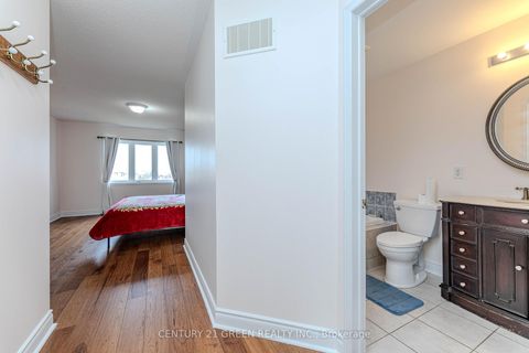 Photo 23 at 18 Summit Drive, Vellore Village, Vaughan