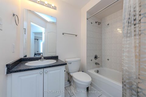 Photo 32 at 18 Summit Drive, Vellore Village, Vaughan