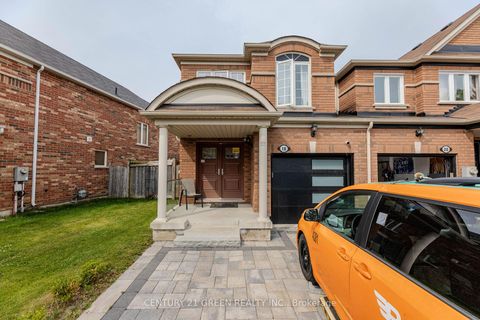 Photo 49 at 18 Summit Drive, Vellore Village, Vaughan