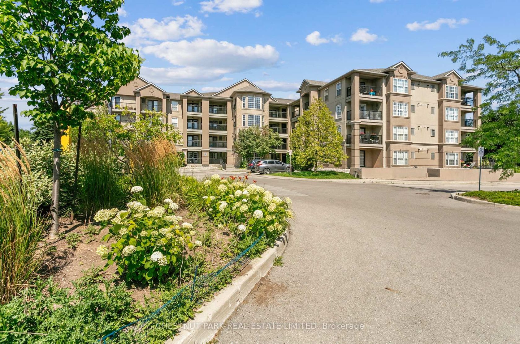 306 - 2055 Appleby Line, Uptown, Burlington 2
