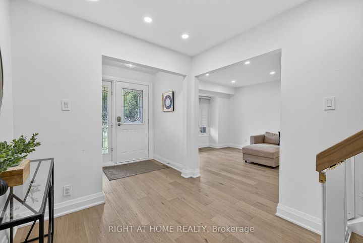 Photo 3 at 16 Mayvern Crescent, North Richvale, Richmond Hill