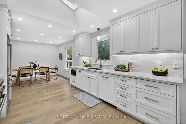 Photo 14 at 16 Mayvern Crescent, North Richvale, Richmond Hill