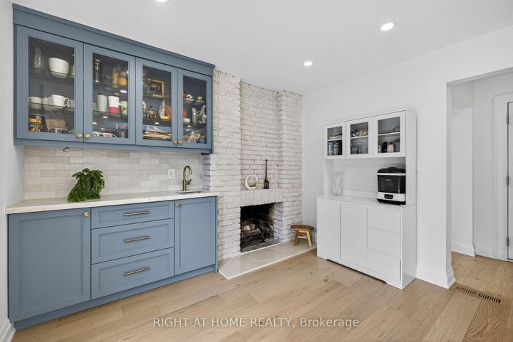 Photo 16 at 16 Mayvern Crescent, North Richvale, Richmond Hill