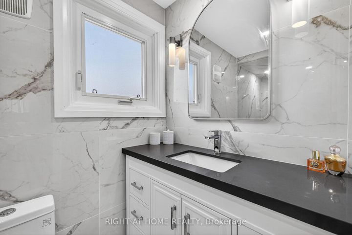 Photo 29 at 16 Mayvern Crescent, North Richvale, Richmond Hill