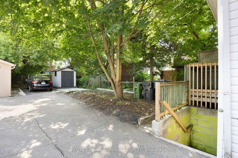Photo 33 at 5 Rosethorn Avenue, Pellam Park, Toronto