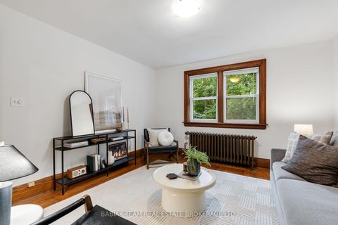 Photo 4 at 8 Grenadier Ravine Drive, Swansea, Toronto