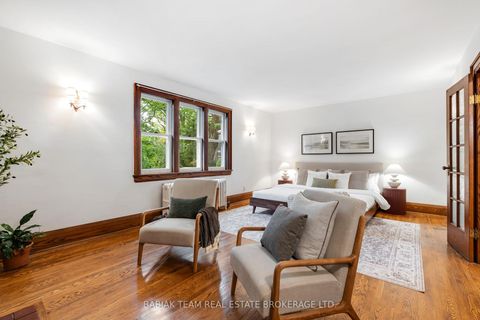 Photo 12 at 8 Grenadier Ravine Drive, Swansea, Toronto