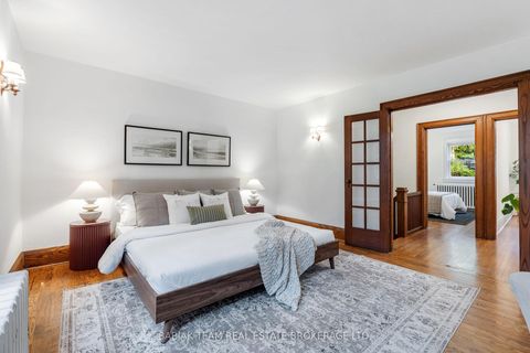 Photo 13 at 8 Grenadier Ravine Drive, Swansea, Toronto