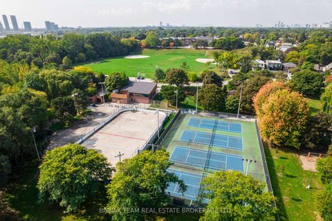 Photo 29 at 8 Grenadier Ravine Drive, Swansea, Toronto
