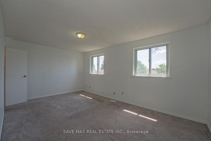Photo 14 at 62 Moregate Crescent, Central Park, Brampton
