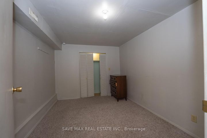 Photo 31 at 62 Moregate Crescent, Central Park, Brampton