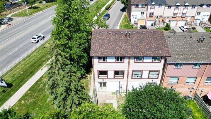 Photo 45 at 62 Moregate Crescent, Central Park, Brampton