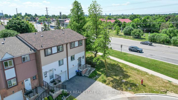 Photo 46 at 62 Moregate Crescent, Central Park, Brampton