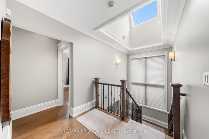 Photo 23 at 38 Park Crescent, Oak Ridges Lake Wilcox, Richmond Hill