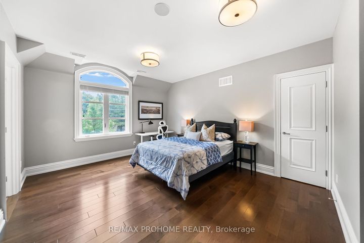 Photo 33 at 38 Park Crescent, Oak Ridges Lake Wilcox, Richmond Hill