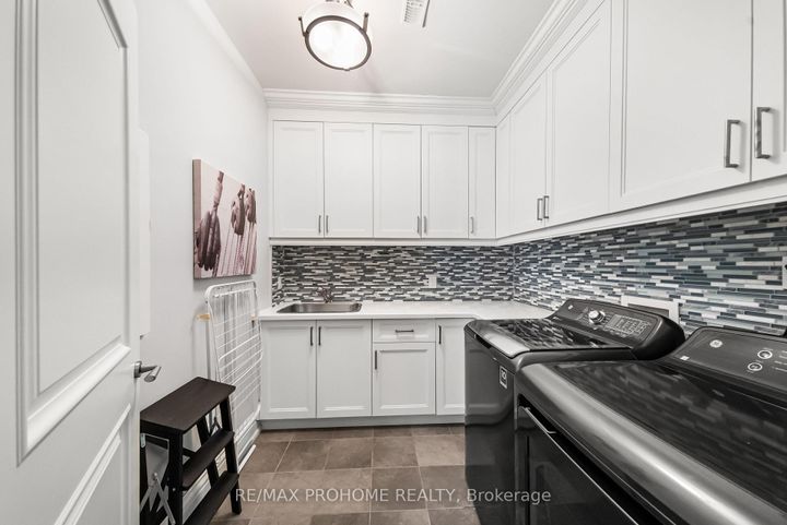 Photo 39 at 38 Park Crescent, Oak Ridges Lake Wilcox, Richmond Hill