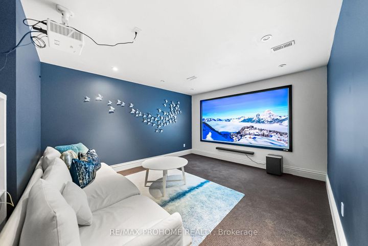 Photo 45 at 38 Park Crescent, Oak Ridges Lake Wilcox, Richmond Hill