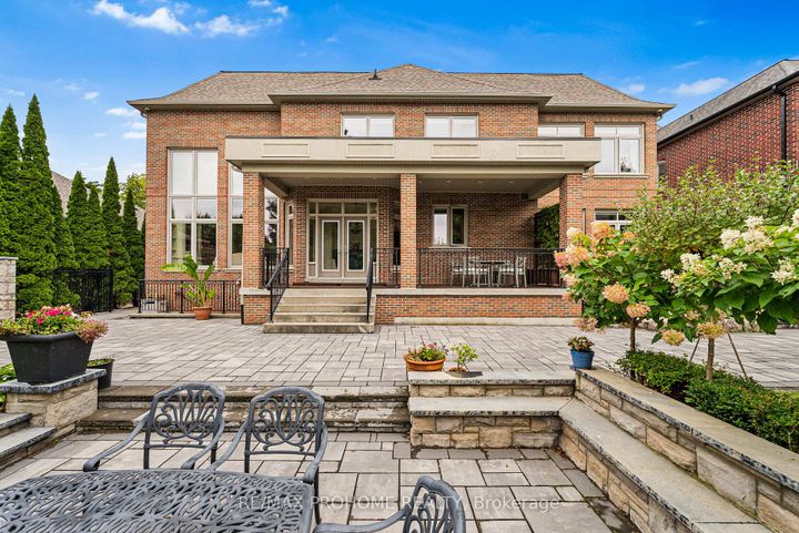 Photo 46 at 38 Park Crescent, Oak Ridges Lake Wilcox, Richmond Hill
