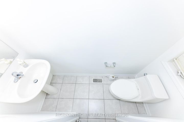 Photo 10 at 1802 Liatris Drive, Duffin Heights, Pickering