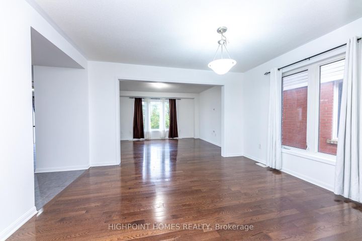 Photo 14 at 1802 Liatris Drive, Duffin Heights, Pickering