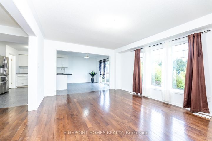 Photo 19 at 1802 Liatris Drive, Duffin Heights, Pickering