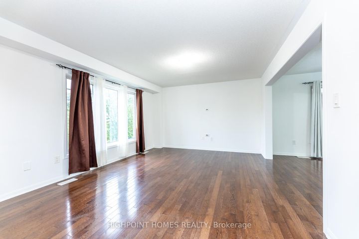 Photo 20 at 1802 Liatris Drive, Duffin Heights, Pickering
