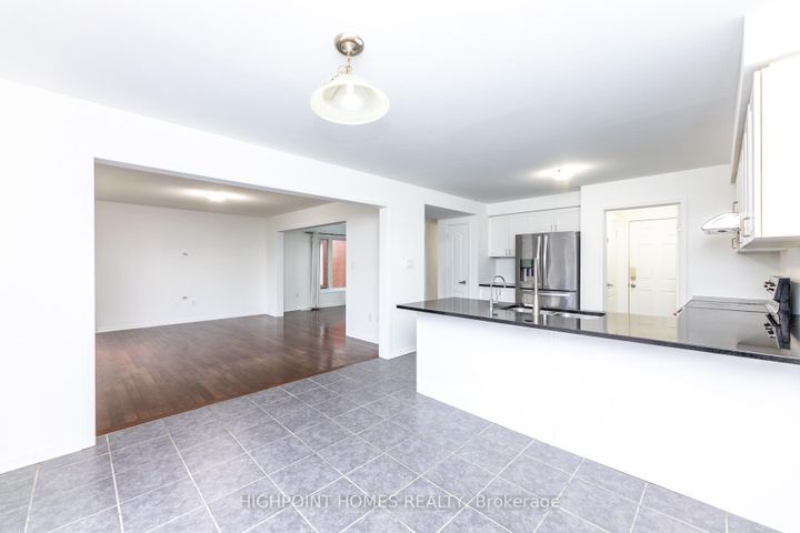 Photo 22 at 1802 Liatris Drive, Duffin Heights, Pickering
