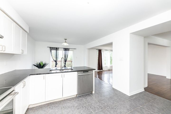 Photo 30 at 1802 Liatris Drive, Duffin Heights, Pickering