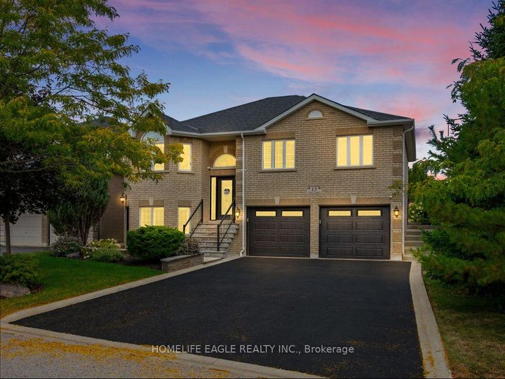 Photo 2 at 15 Eve Court, Bradford, Bradford West Gwillimbury