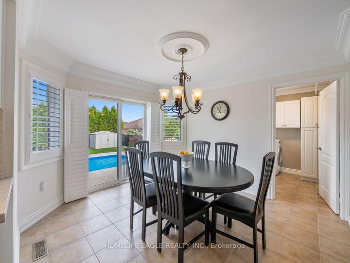 Photo 9 at 15 Eve Court, Bradford, Bradford West Gwillimbury