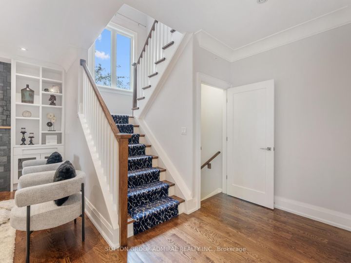 Photo 15 at 1 Dustan Crescent, East York, Toronto