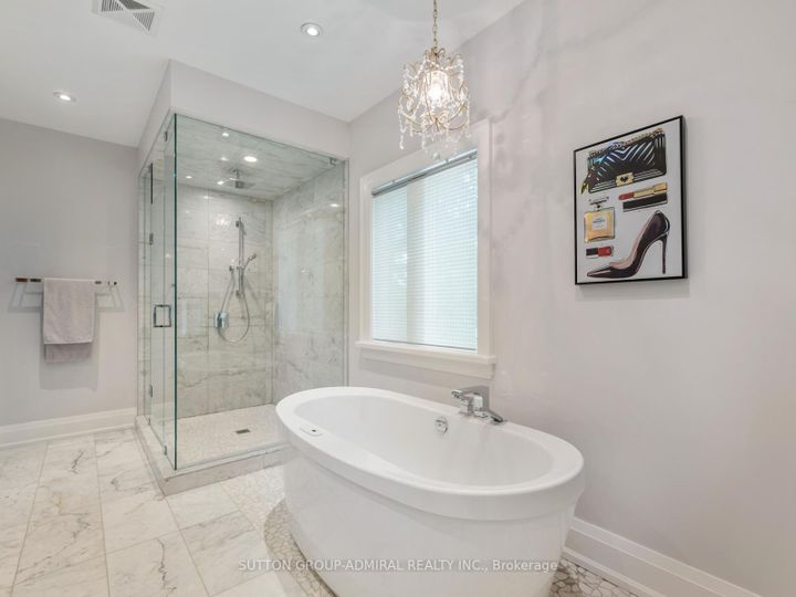 Photo 21 at 1 Dustan Crescent, East York, Toronto