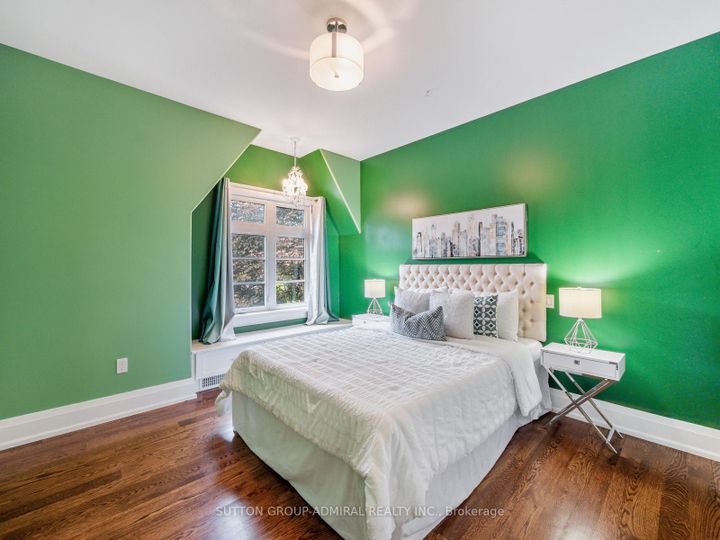 Photo 27 at 1 Dustan Crescent, East York, Toronto