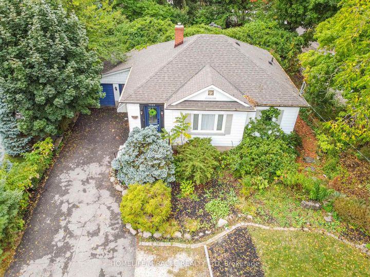 Photo 3 at 7596 Creditview Road, Bram West, Brampton