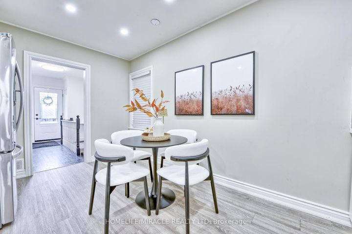Photo 10 at 7596 Creditview Road, Bram West, Brampton