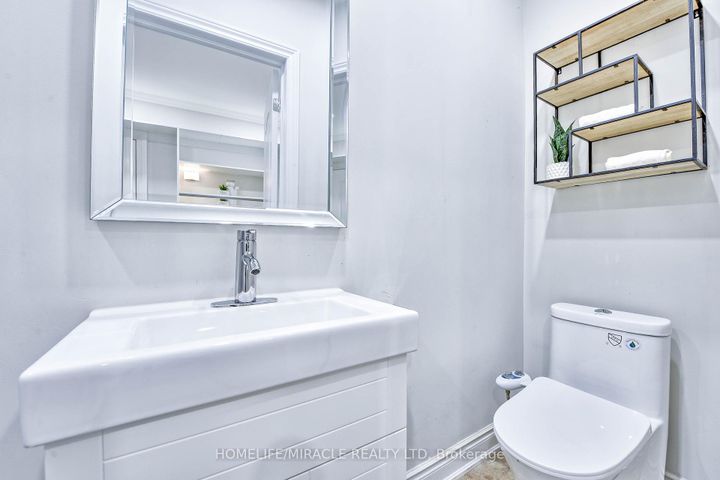 Photo 22 at 7596 Creditview Road, Bram West, Brampton