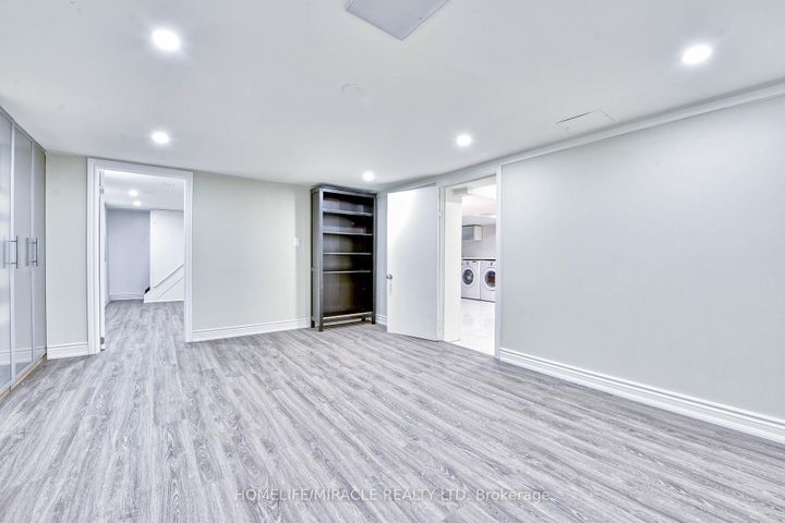 Photo 30 at 7596 Creditview Road, Bram West, Brampton
