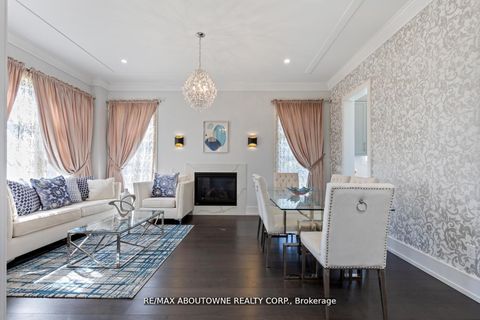 Photo 4 at 265 Woodale Avenue, WO West, Oakville
