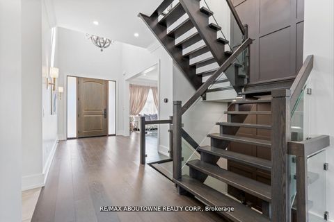 Photo 16 at 265 Woodale Avenue, WO West, Oakville