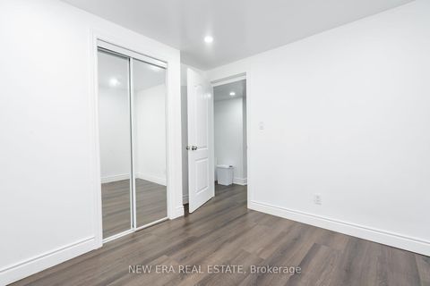 Photo 33 at 34 LAMPMAN Lane, Letitia Heights, Barrie