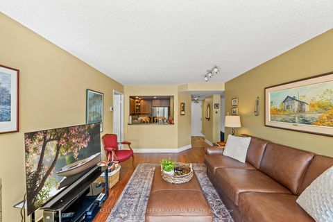 Photo 9 at 413 - 705 King Street W, Niagara, Toronto