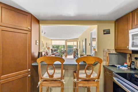 Photo 15 at 413 - 705 King Street W, Niagara, Toronto